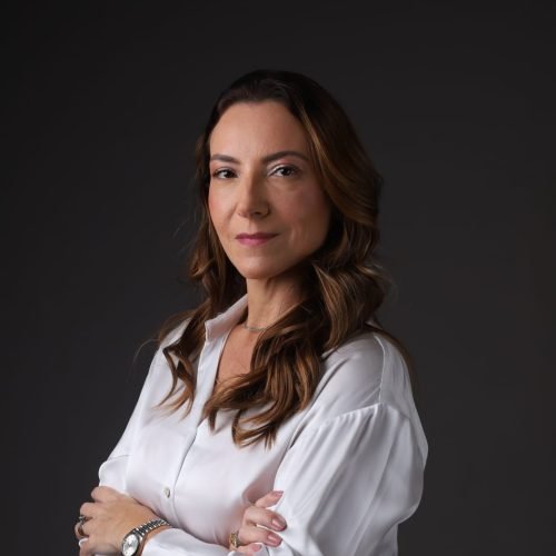 Enquanto muitos pagam imposto, ela ensina a pagar certo: a mulher por trás de milhões em economia tributária no país