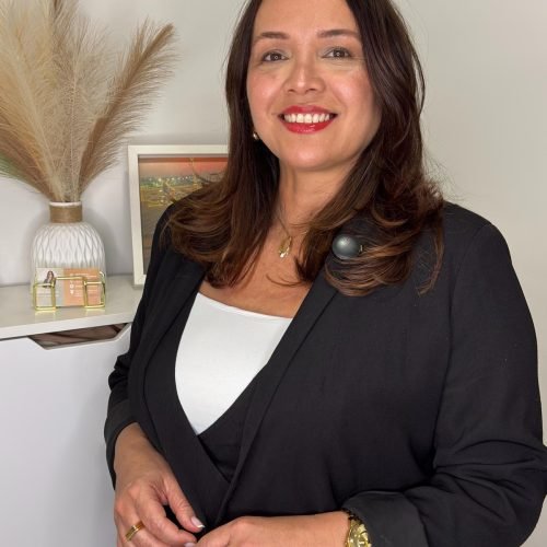 A Arquitetura do Cuidado: Cléa Monteiro e a Harmonização entre o Desenvolvimento Humano e a Alta Performance na Estética