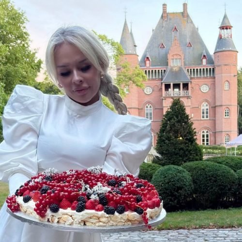 Débora Noë: a brasileira que transforma açúcar em arte e projeta a confeitaria autoral para o mundo